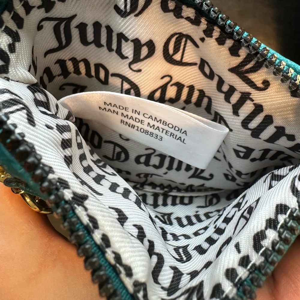 Juicy Couture Turquoise Wristlet‎ with Gold Chain